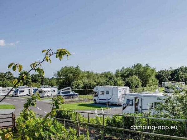 Ludlow Touring & Holiday Home Park