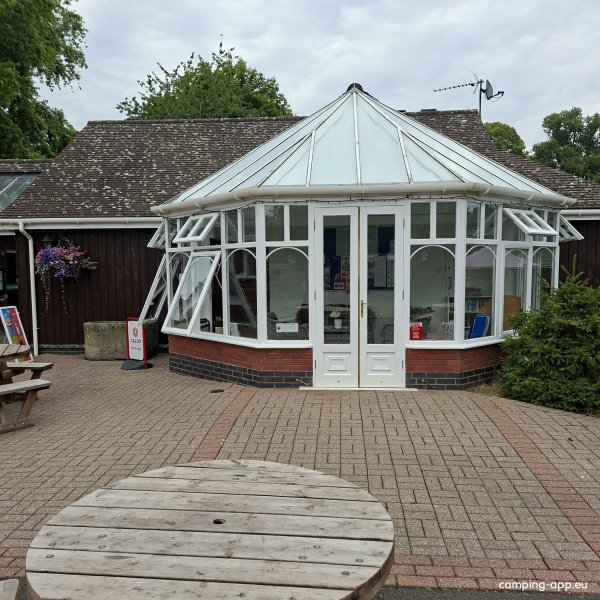 Stanmore Hall Touring Park — Photo 3