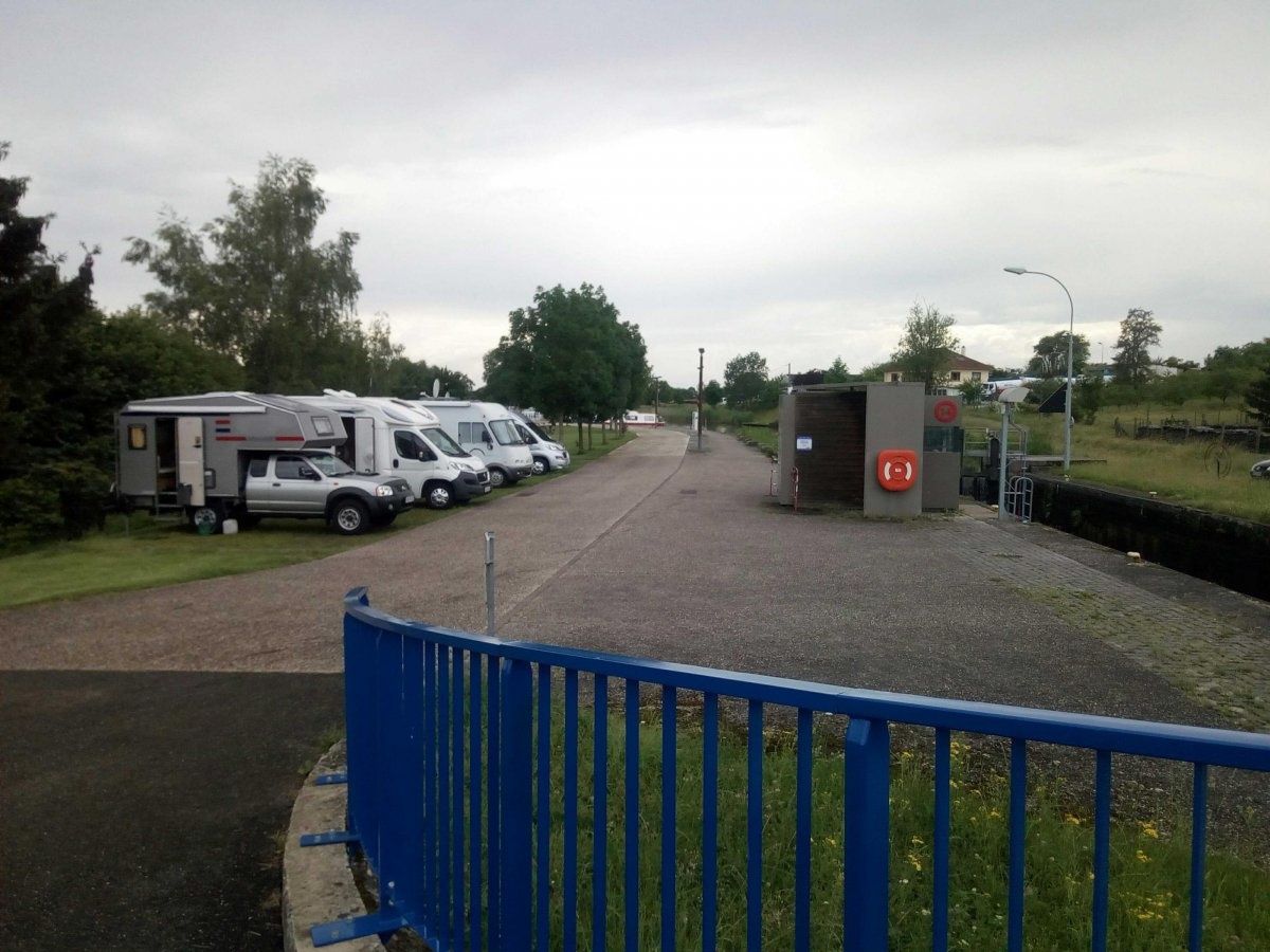Hafen Mittersheim — Sítio para autocaravanas in Mittersheim