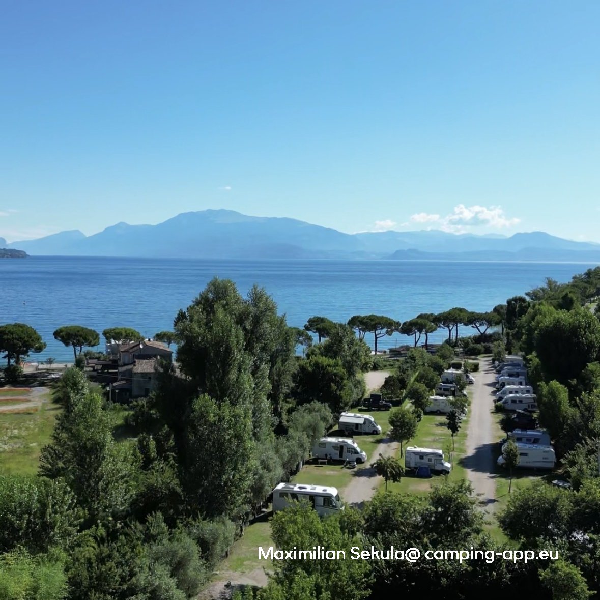 Area Sosta Camper La Spiaggia — Camperplads in Desenzano del Garda