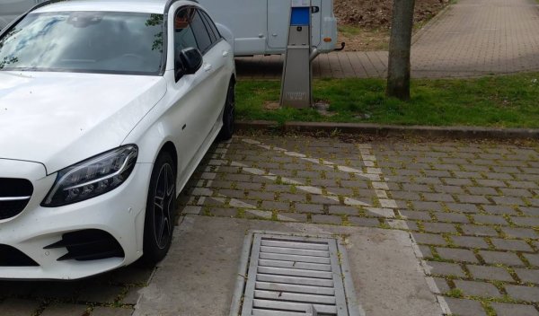 Stellplatz Hallenbad Hirschaid — Photo 4