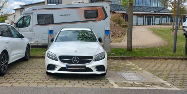 Stellplatz Hallenbad Hirschaid — Photo 5