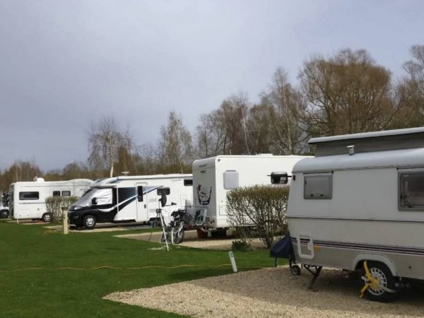 Broadway Caravan and Motorhome Club Campsite — Photo 2