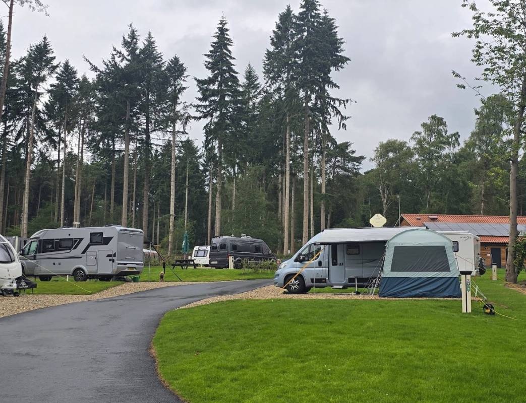 The Sandringham Estate Caravan and Motorhome Club Campsite — Sítio de acampamento in Sandringham