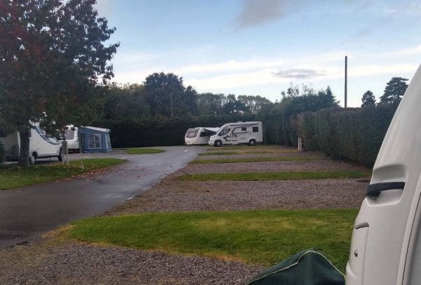 Wyatts Covert Caravan and Motorhome Club Campsite — Фото 4