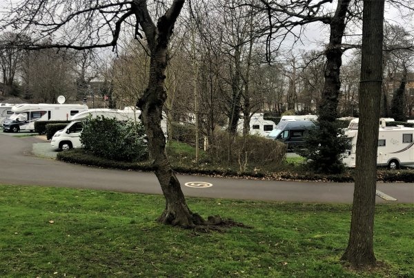 Abbey Wood Caravan Club Site — Sítio de acampamento in London