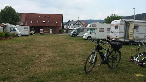 Weingut Zur Bretzel Großheubach — Vintillverkare in Großheubach