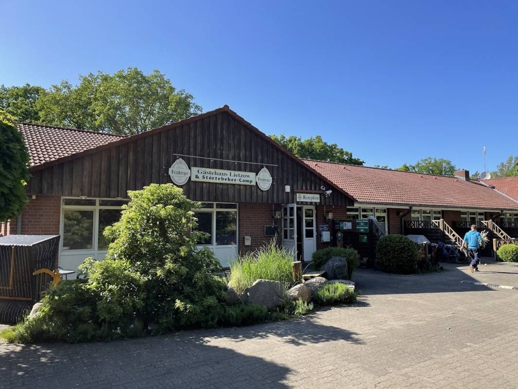 Störtebeker Camp — Area da campeggio in Lietzow