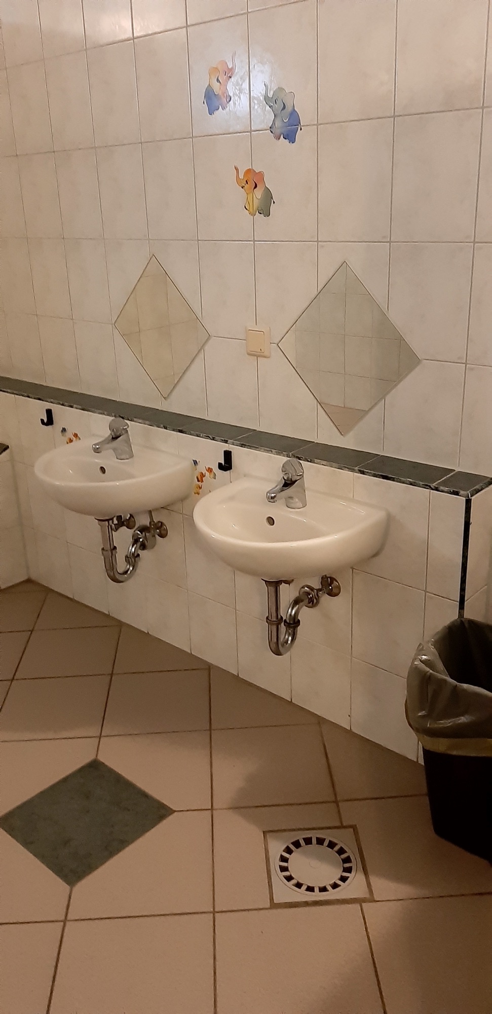 Campingplatz Bärenschlucht **** — Camping in Pottenstein