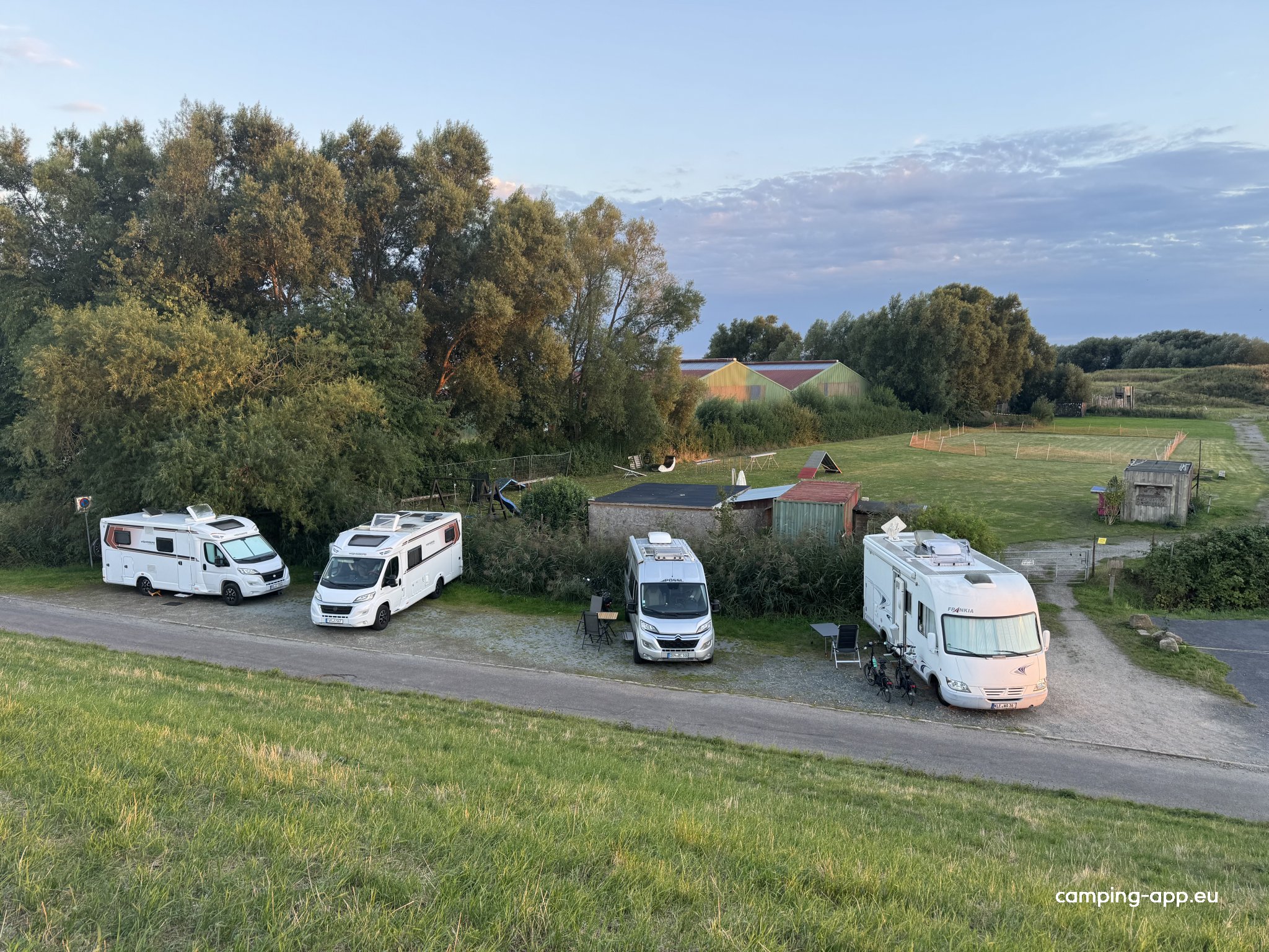 Wohnmobilstellplatz Jork - Am Yachthafen
