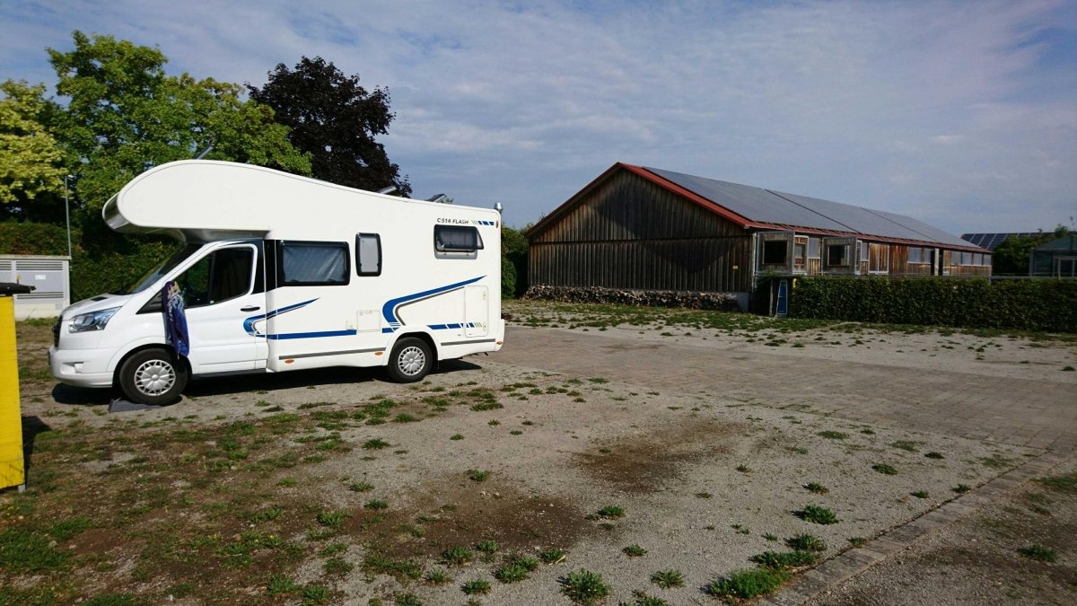 Stellplatz Ostertag — Місце для кемперів in Untermünkheim OT Übrigshausen