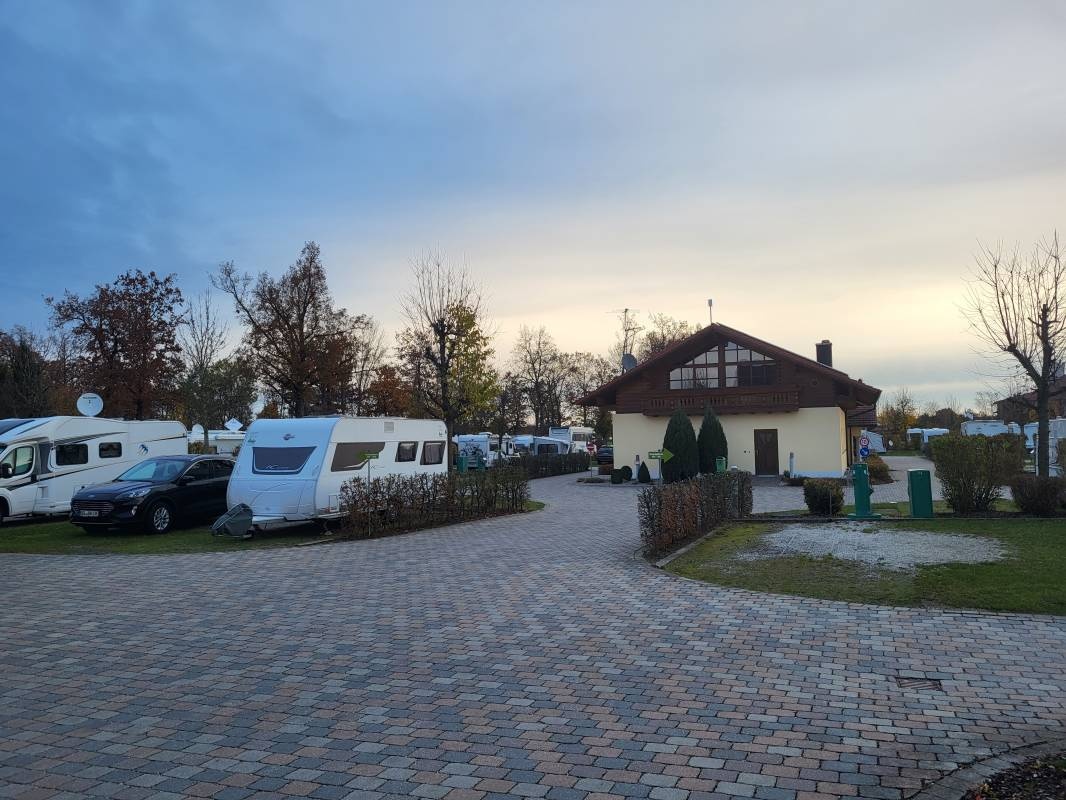 Campingplatz Holmernhof ***** — Cámping in Bad Füssing