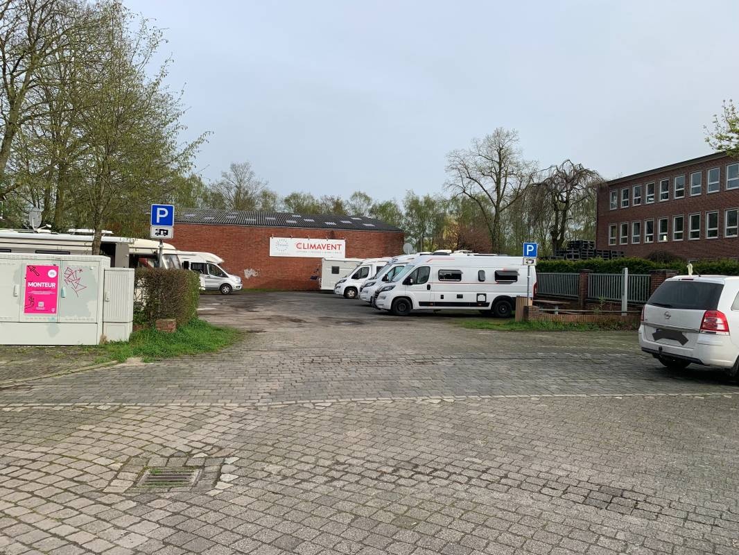 Stellplatz Auf der Nesse — Campervan Site in Leer (Ostfriesland)