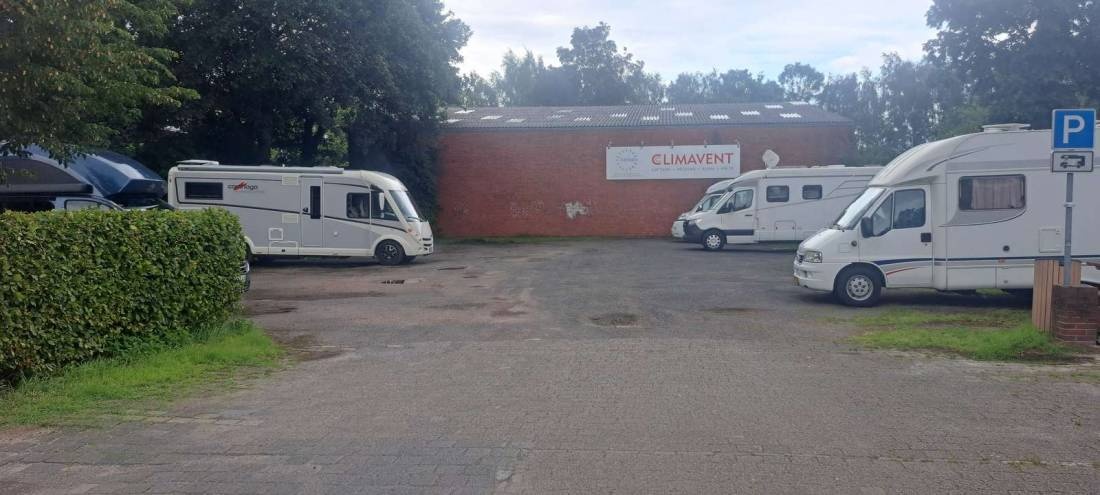 Stellplatz Auf der Nesse — Camperplaats in Leer (Ostfriesland)