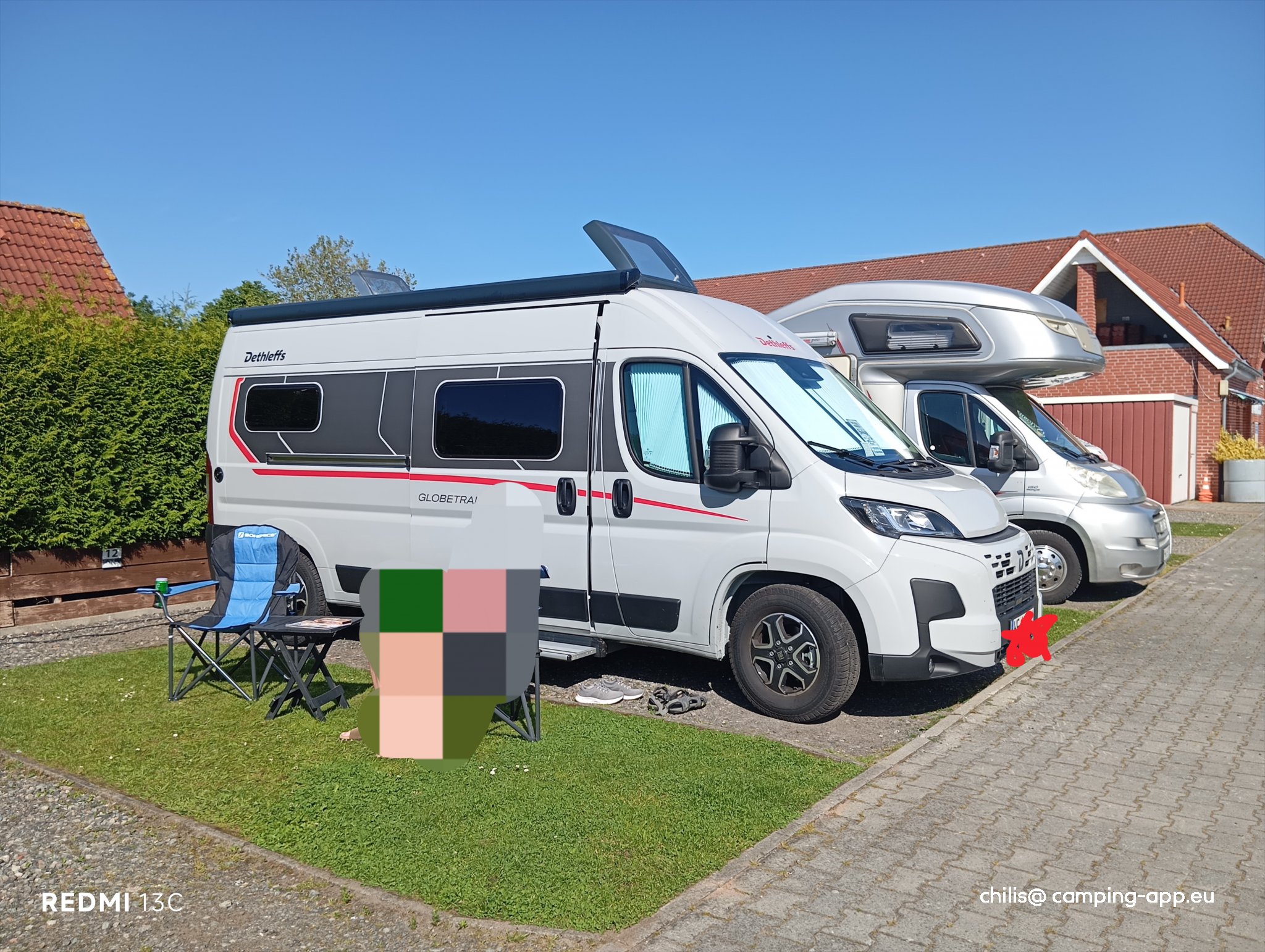 Wohnmobilstellplatz Ditzum Ankerplatz — Area Autocaravanas in Jemgum