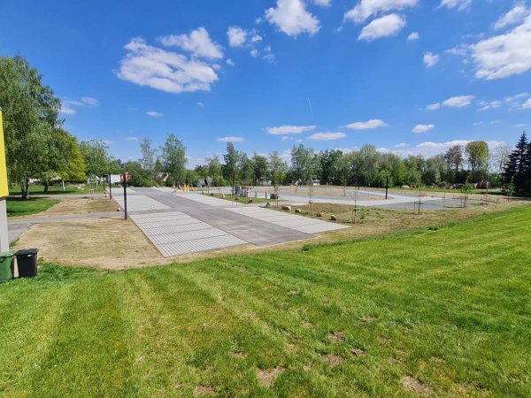 Stellplatz am Badeweiher Wüstenselbitz — Photo 4