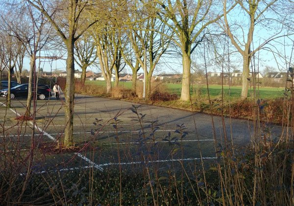 Übernachtungsparkplatz Kleve kellen — Foto 2