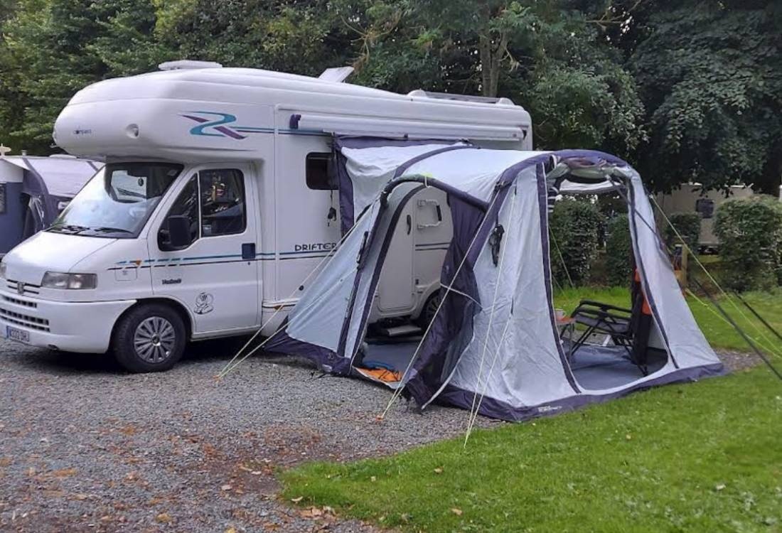 Longleat Caravan and Motorhome Club Campsite — 露营地 in Wiltshire