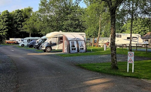 Hawes Caravan and Motorhome Club Campsite — Foto 3
