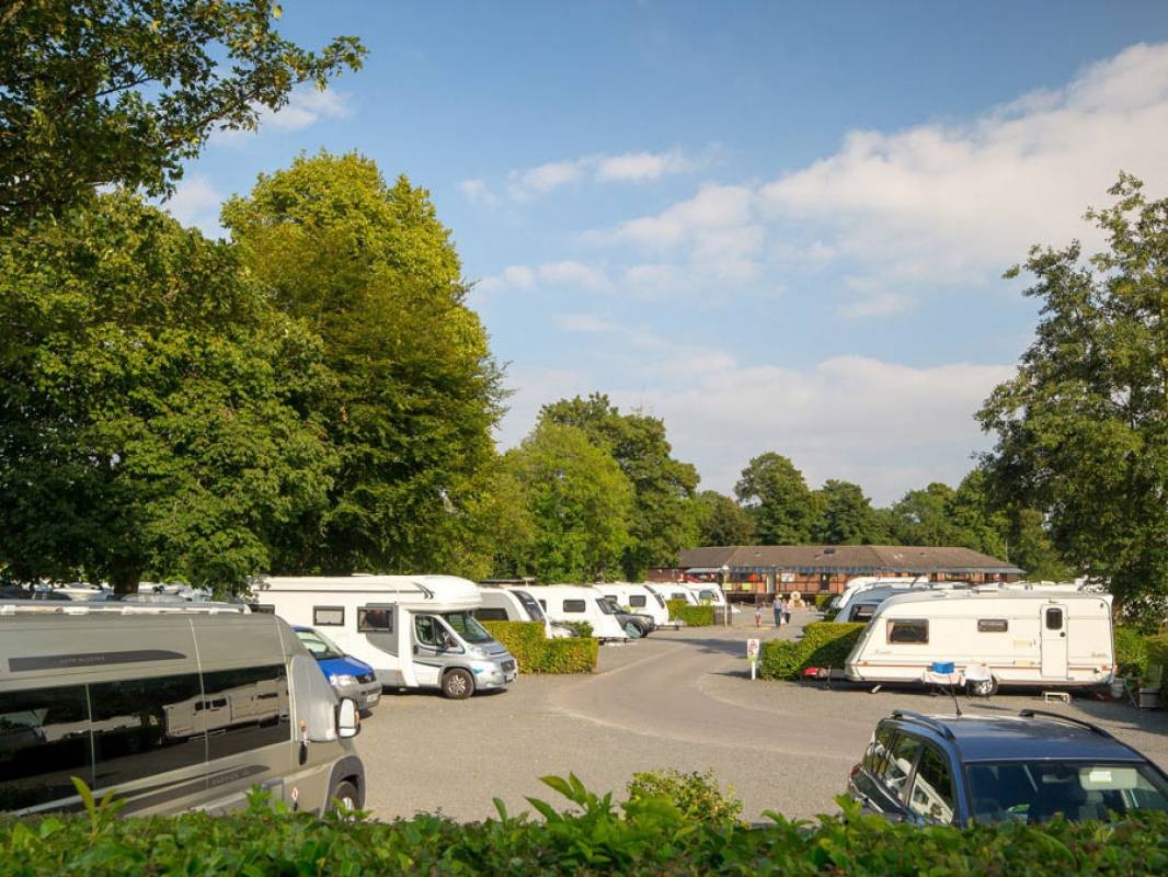 York Rowntree Park Caravan Club Site — Kemping in York