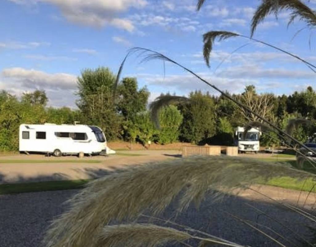 Huntly Castle Caravan Park — 露营地 in Huntly