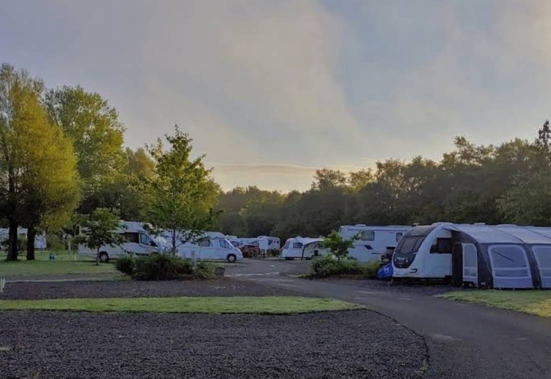 Strathclyde Country Park Caravan and Motorhome Club Campsite — Camping in Bellshill