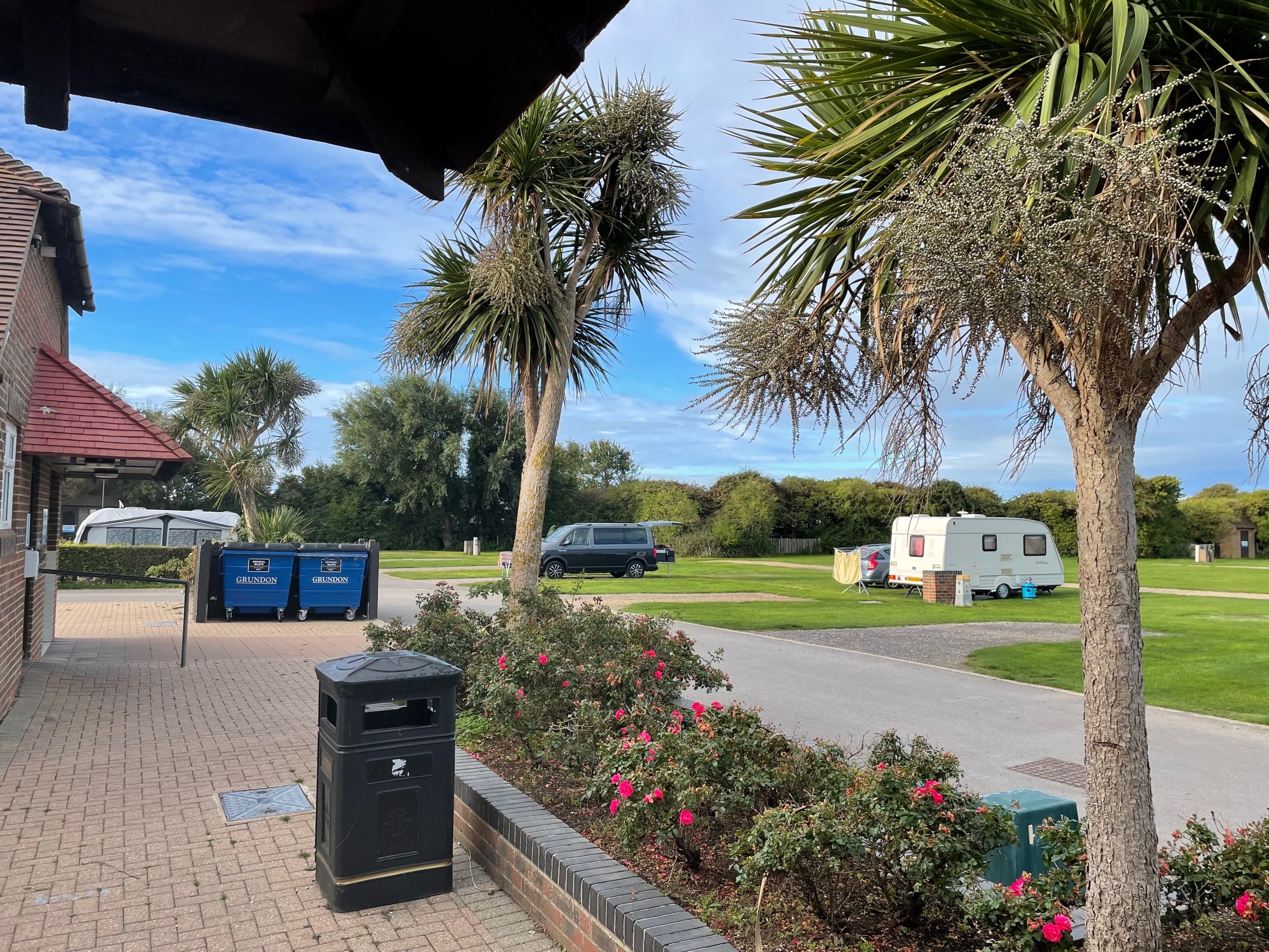 Warner Farm Touring Park — Campingplatz in Chichester