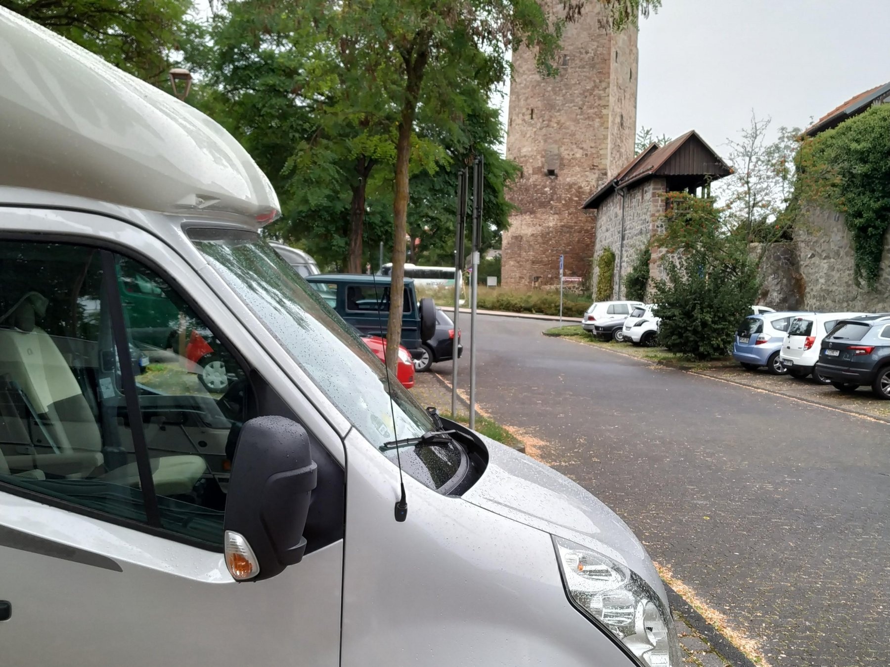 Stellplatz Am Grauen Turm Fritzlar — 露营车营地 in Fritzlar