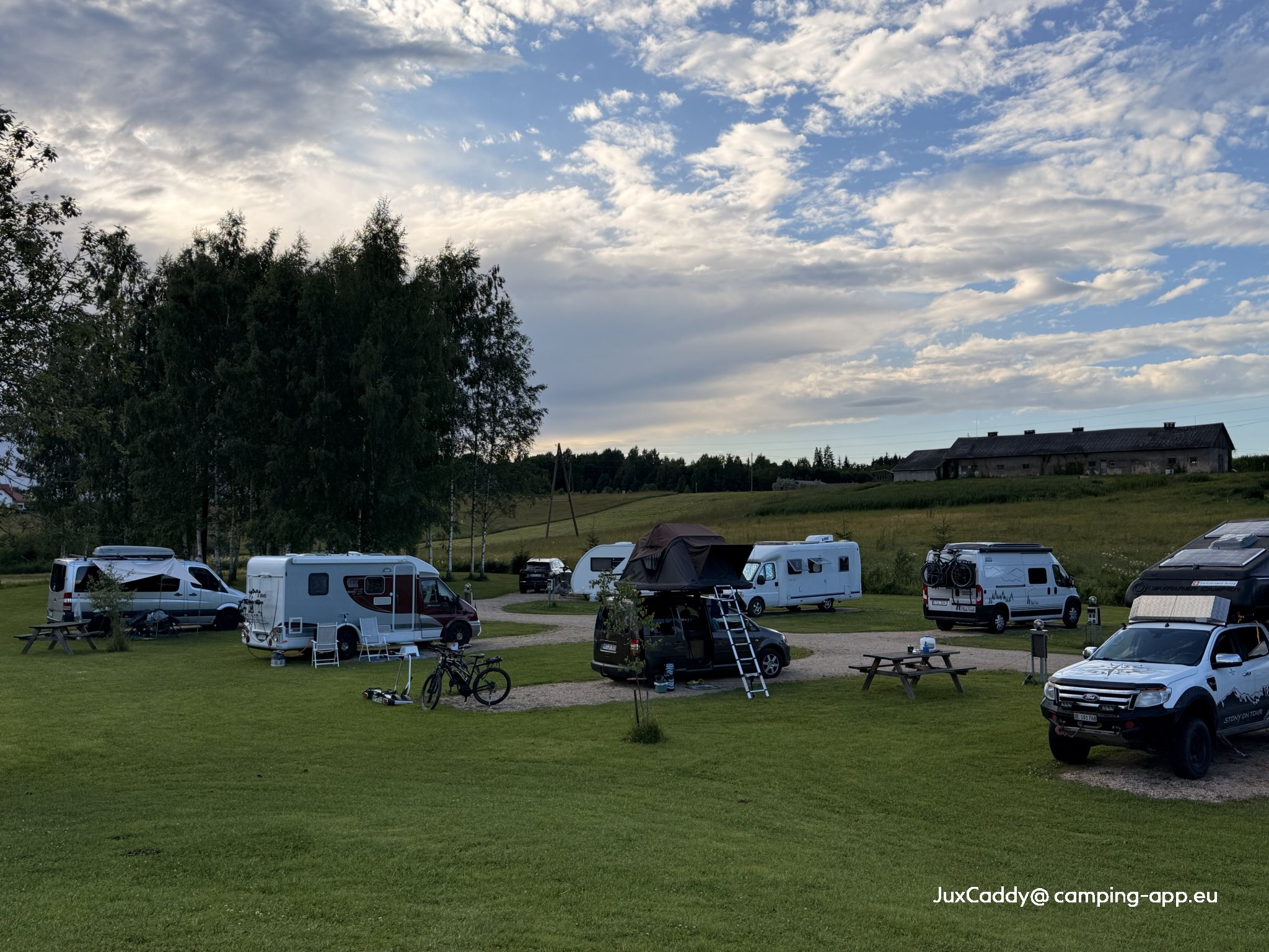Lakeside — Campingplatz in Kalnabeites Sigulda, Siguldas pagasts 