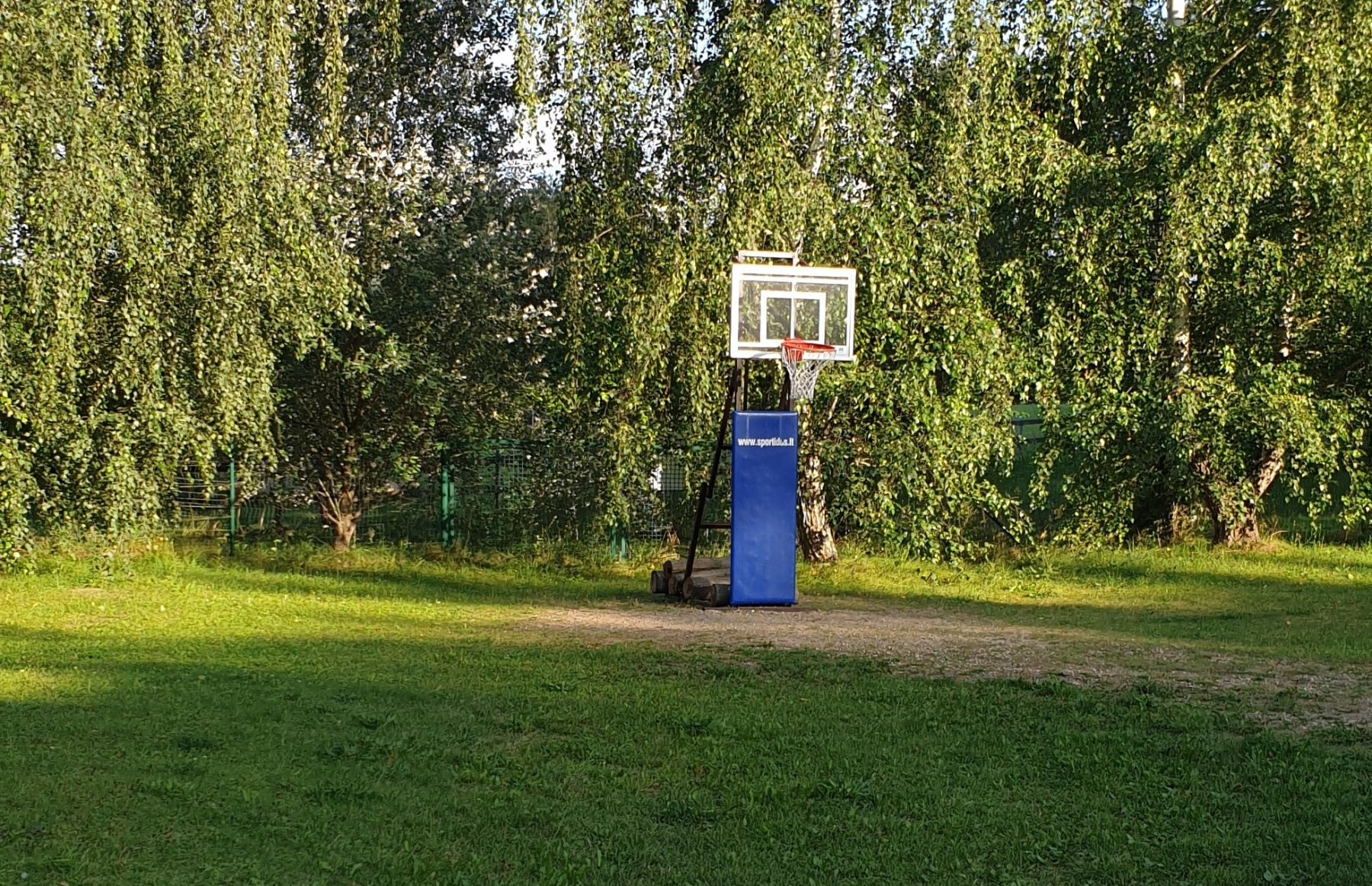Sudeikiai kempingas — Sítio de acampamento in Sudeikiai