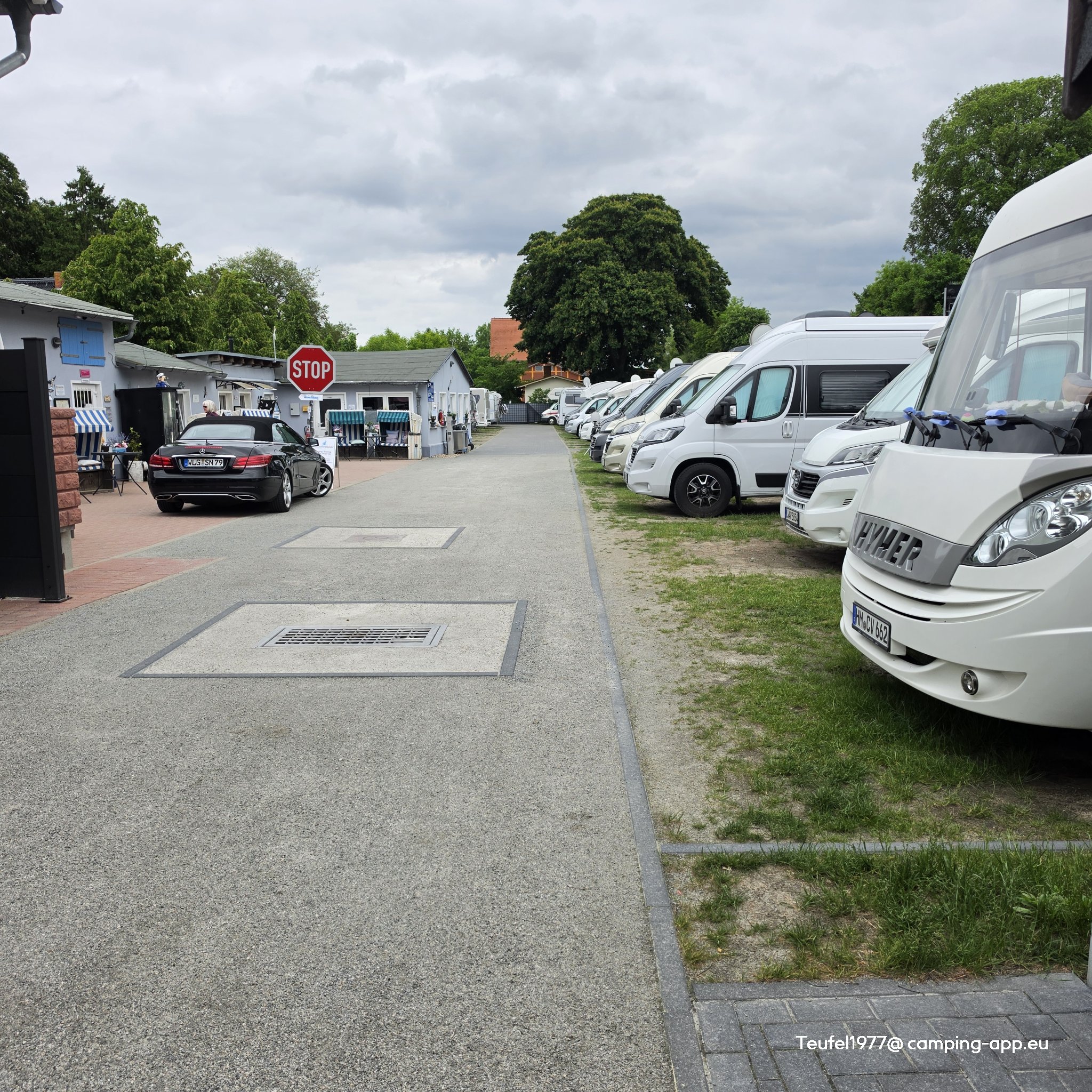 Wohnmobilstellplatz am Bahnhof — Area di sosta in Heringsdorf Ahlbeck