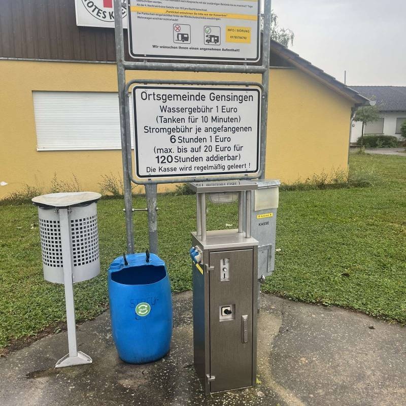 Stellplatz Goldberghalle — Karavan Sitesi in Gensingen