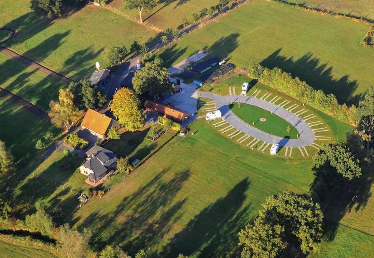 Camperplaats Skop'nboer — Aire camping car in Overdinkel
