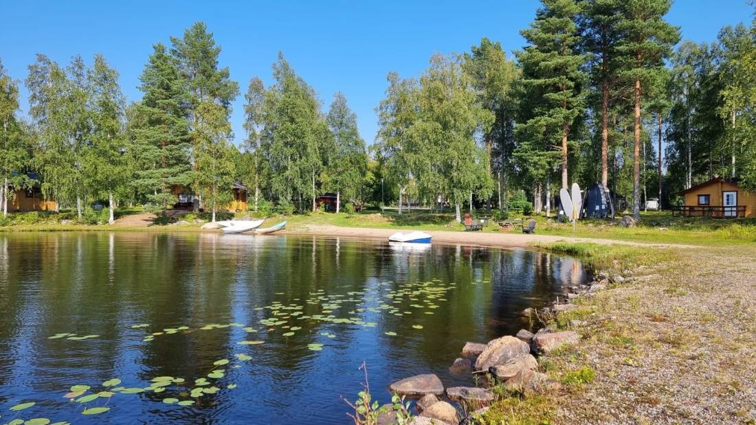 Lomakylä Marjoniemi — Camping Site in Pyhäjärvi