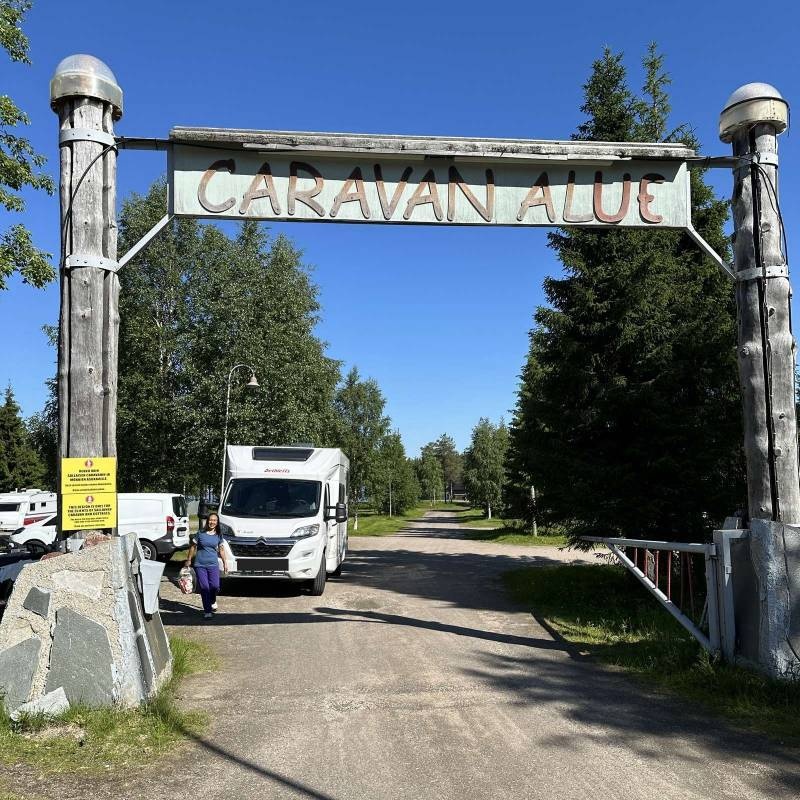 Sallainen Caravan — Kemp in Salla