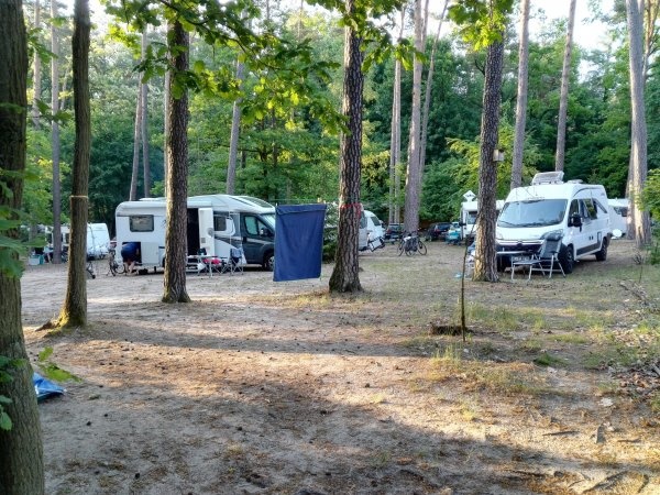 Campingplatz Icanos e.V. — Kamp yeri in Seddiner See