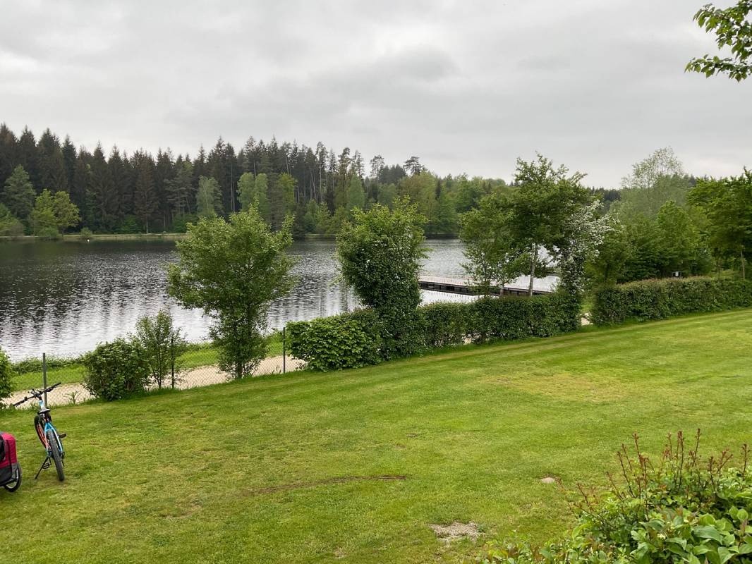 Camping Sonneneck — Area da campeggio in Ellenberg