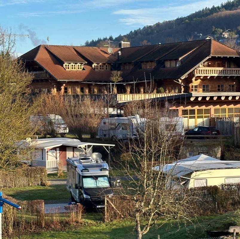 Ferienparadies Schwarzwälder-Hof — Camping in Seelbach