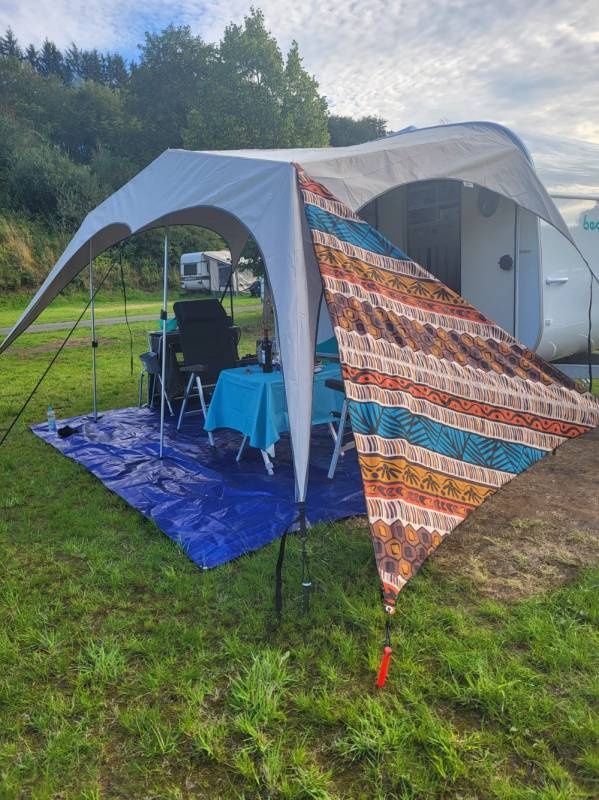 Campingpark Kronenburger See — Campingplass in Hallschlag