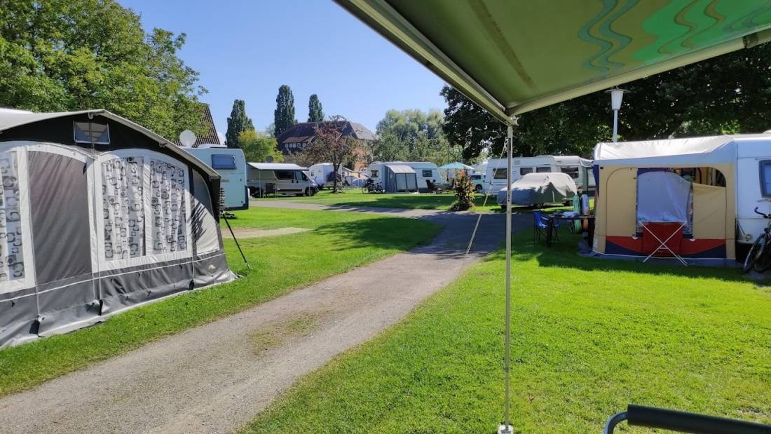 Campingplatz Nell (max. 3,60 m Höhe) — Camping in Überlingen