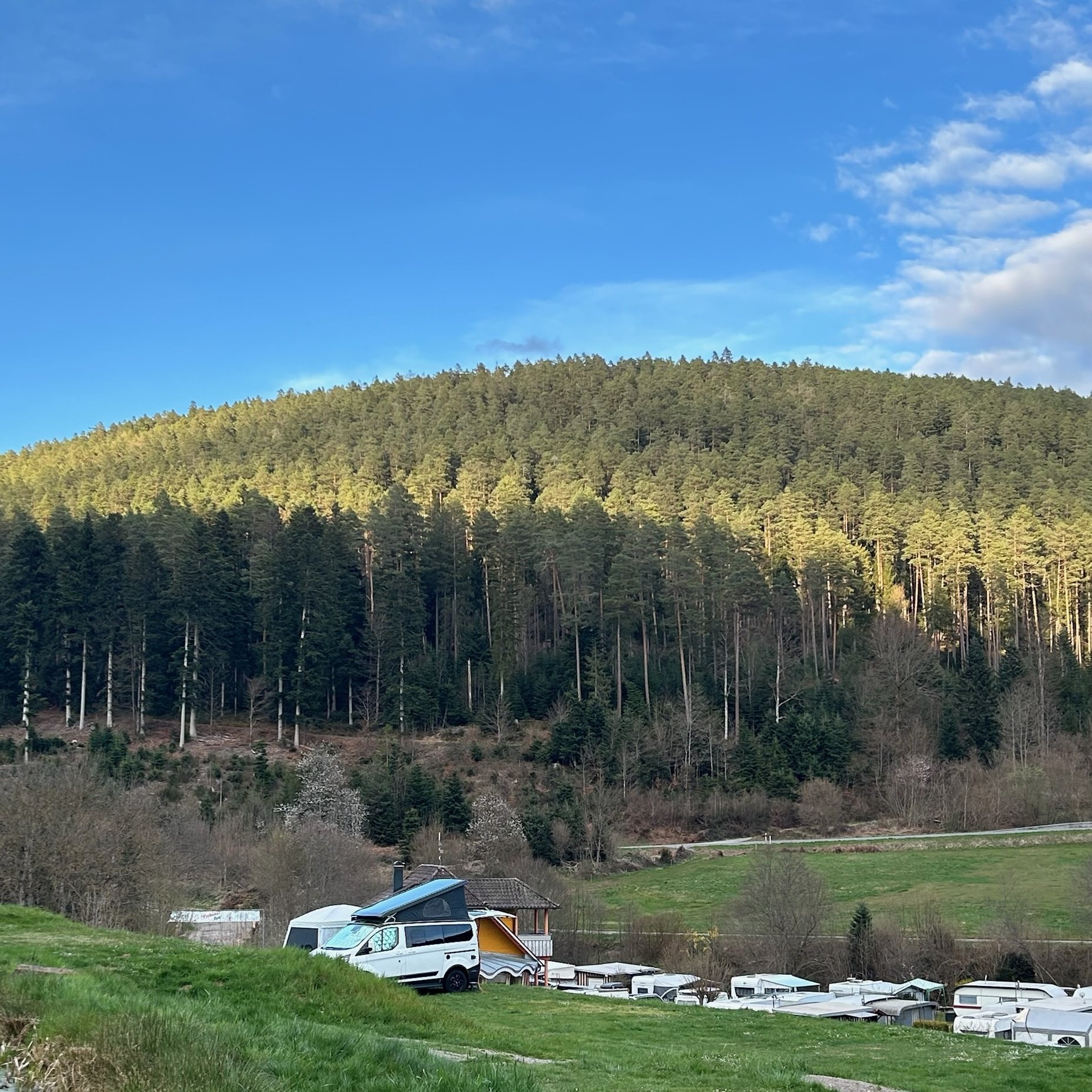 Family - Resort Kleinenzhof ***** — Sítio de acampamento in Bad Wildbad