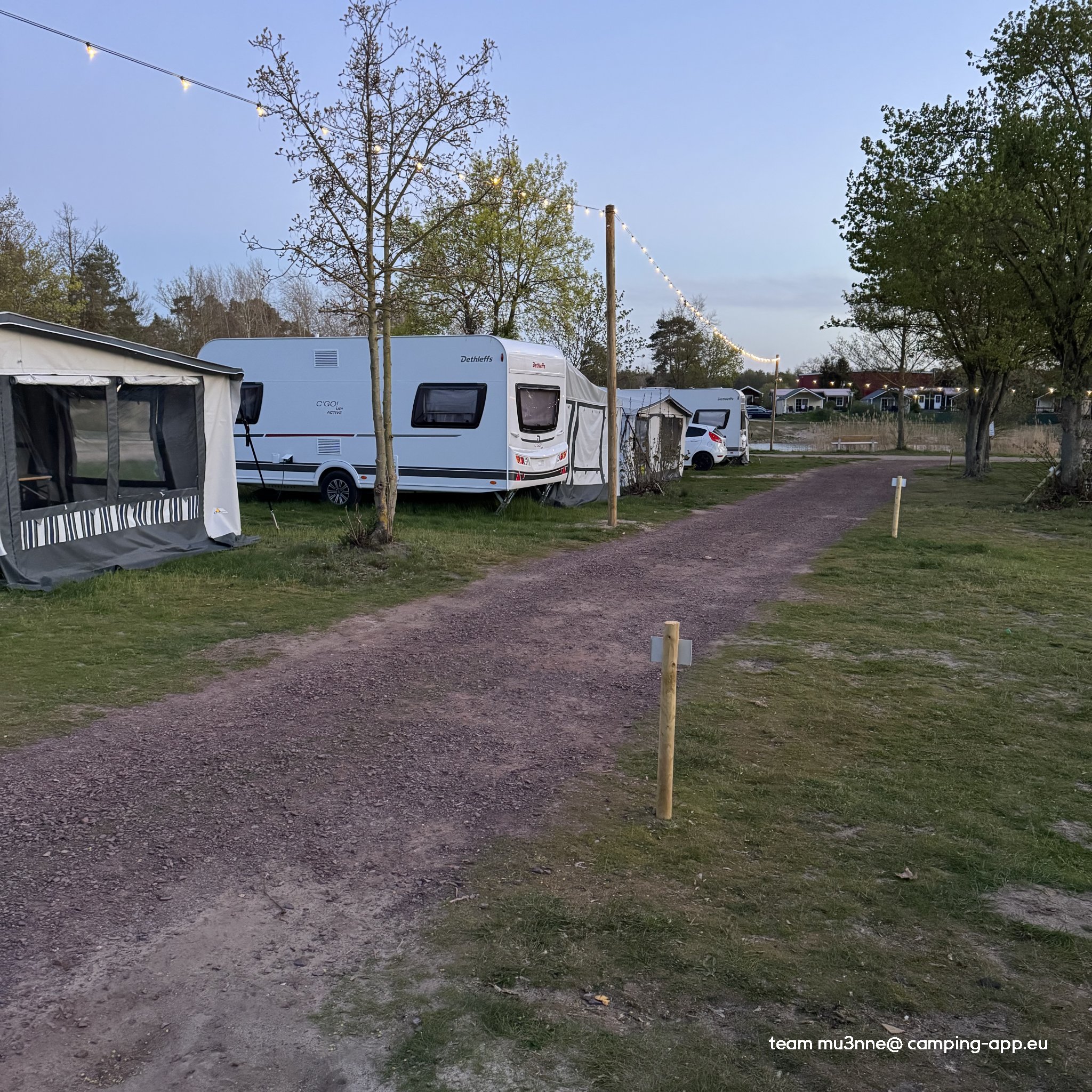Ferienpark Plötzky - Kleiner Waldsee — Місце для кемпінгу in Schönebeck
