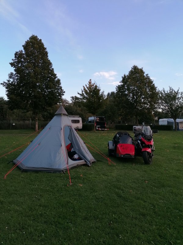 Star Camp Campingplatz und Ferienwohnung — Photo 3