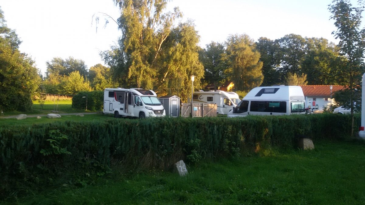 Stellplatz Lohme — Karavan Sitesi in Lohme