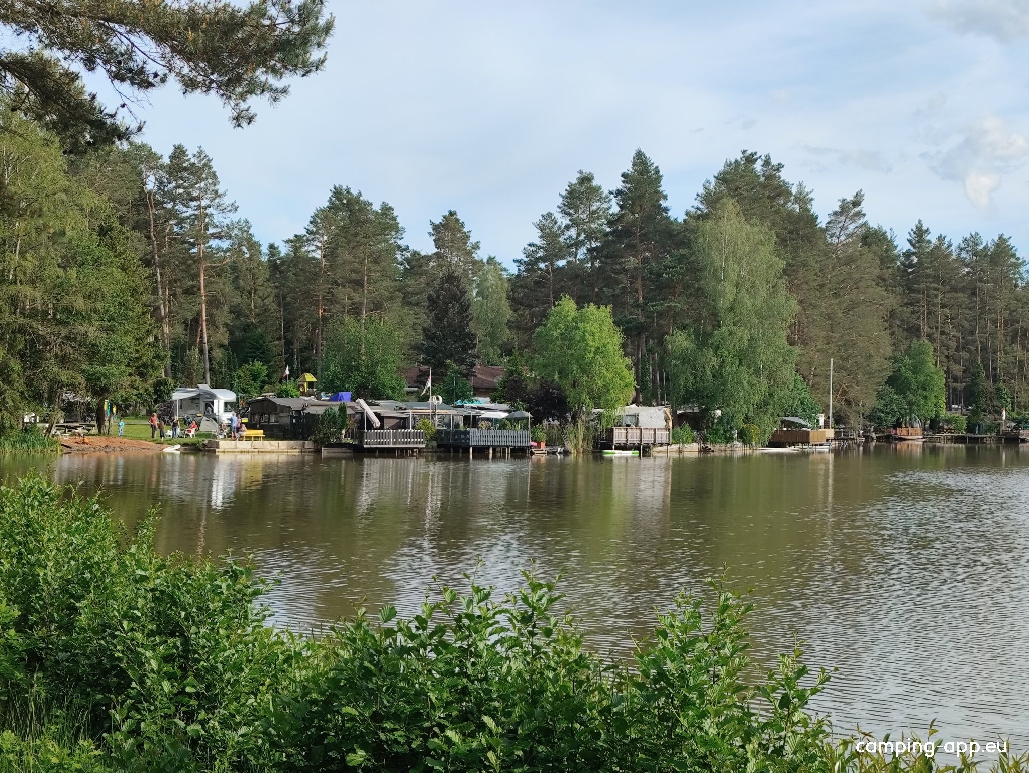 Camping Waldsee — Місце для кемпінгу in Roth-Wallesau