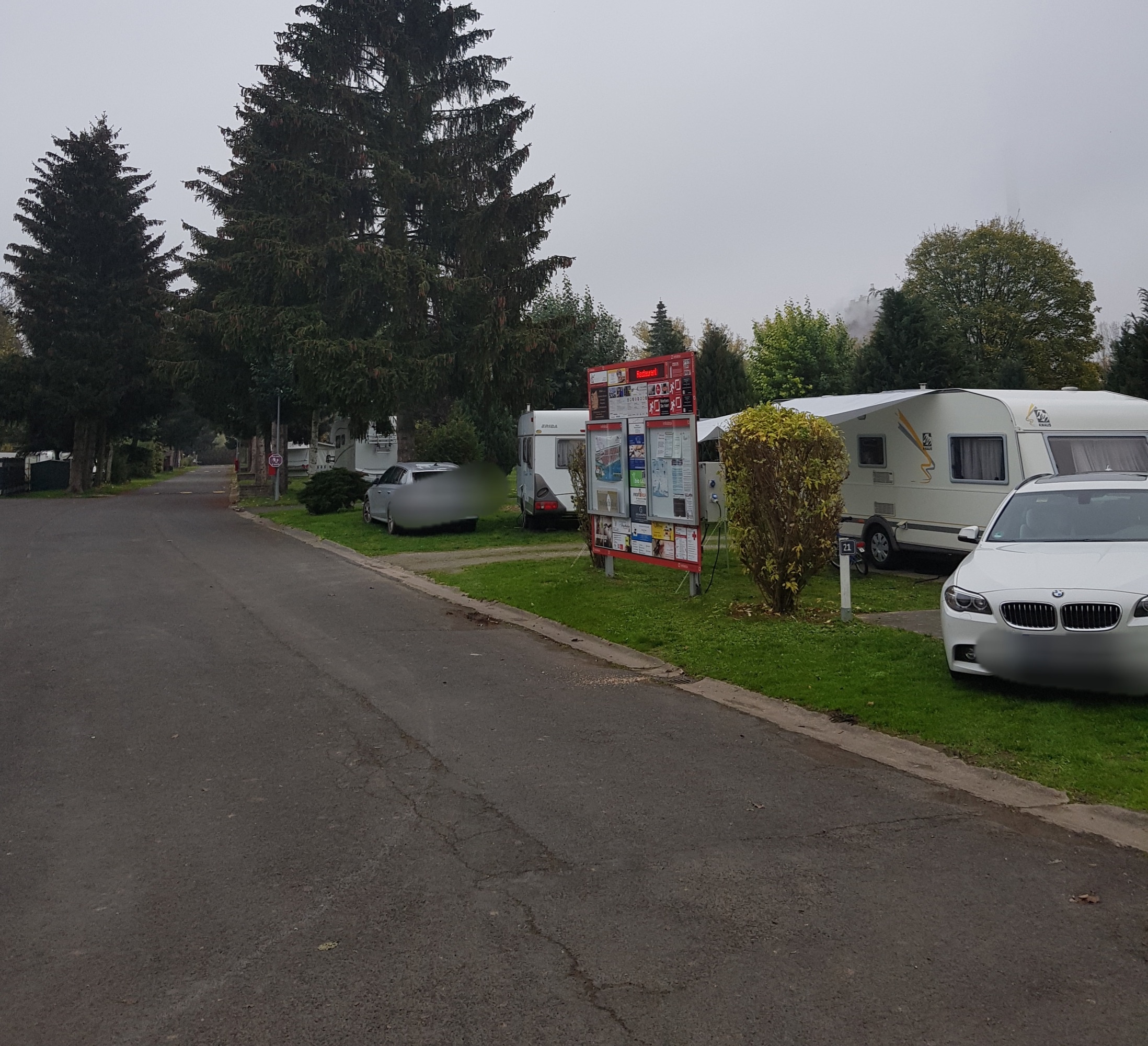 KNAUS Campingpark Frickenhausen **** — Cámping in Frickenhausen