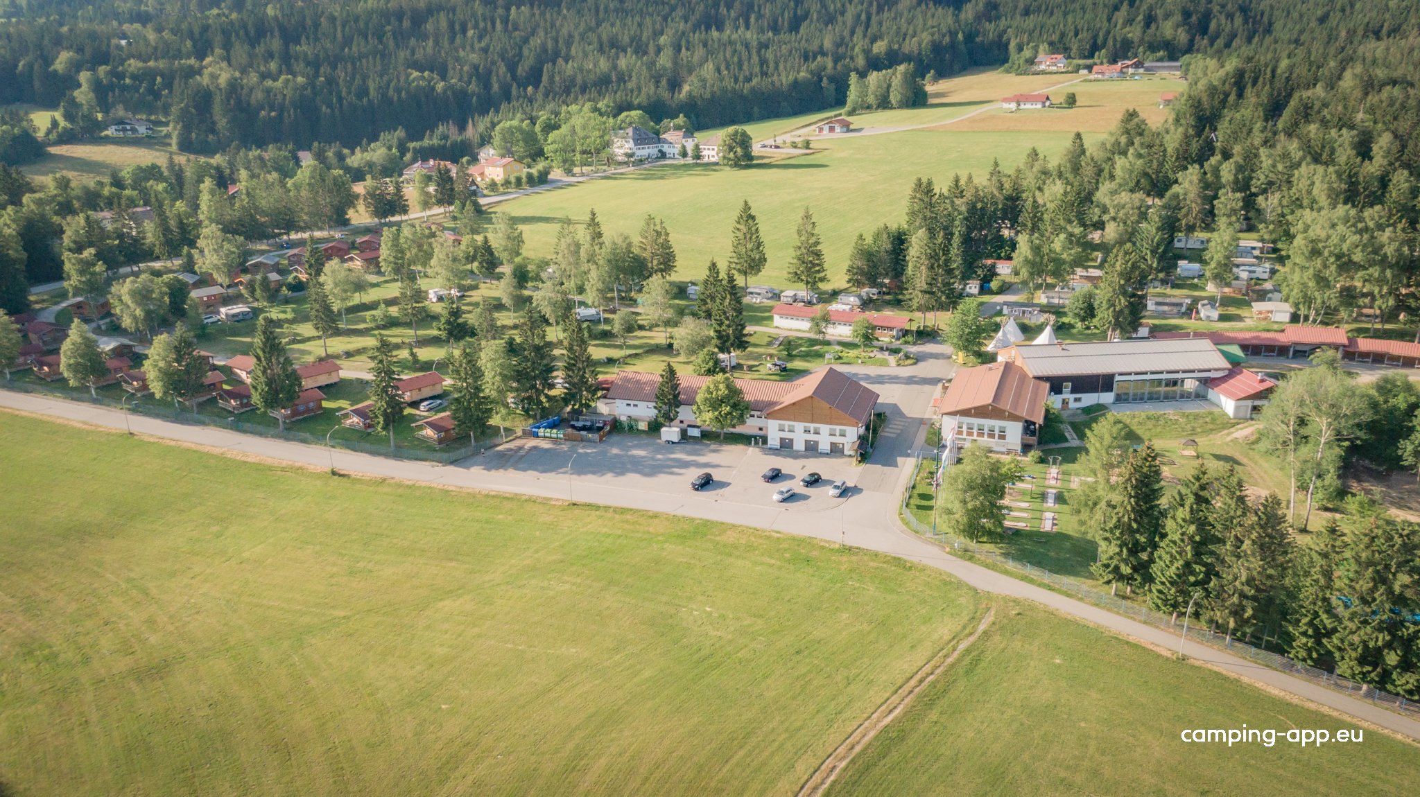 KNAUS Campingpark Lackenhäuser **** — Camping Site in Neureichenau