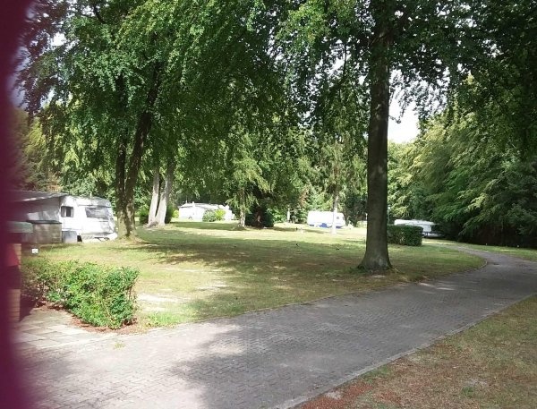 Stellplatz am KNAUS Campingpark Bleckede/Elbtalaue — Area di sosta in Bleckede
