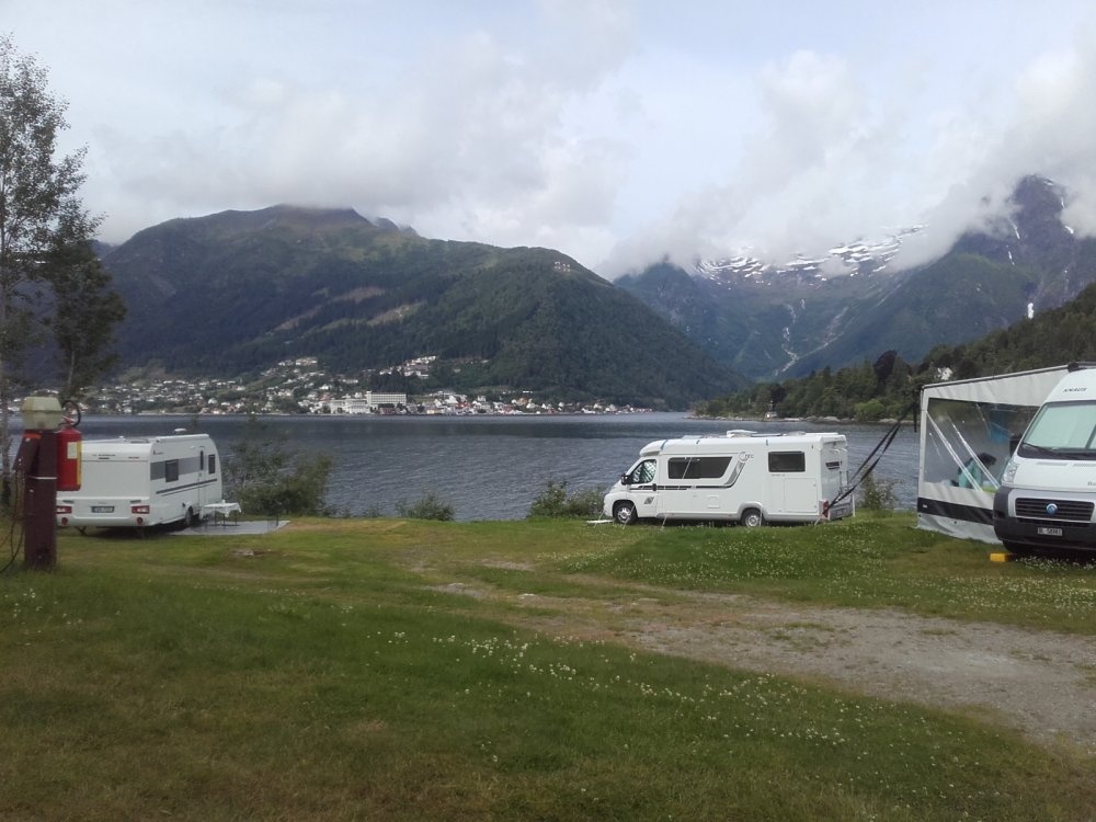 Veganeset Camping — Campingplads in Balestrand