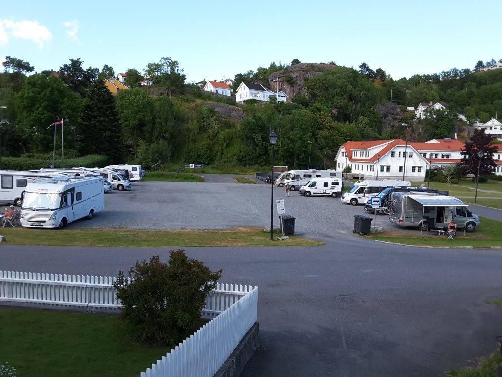 Tjenna bobilplass — Camperplads in Risør